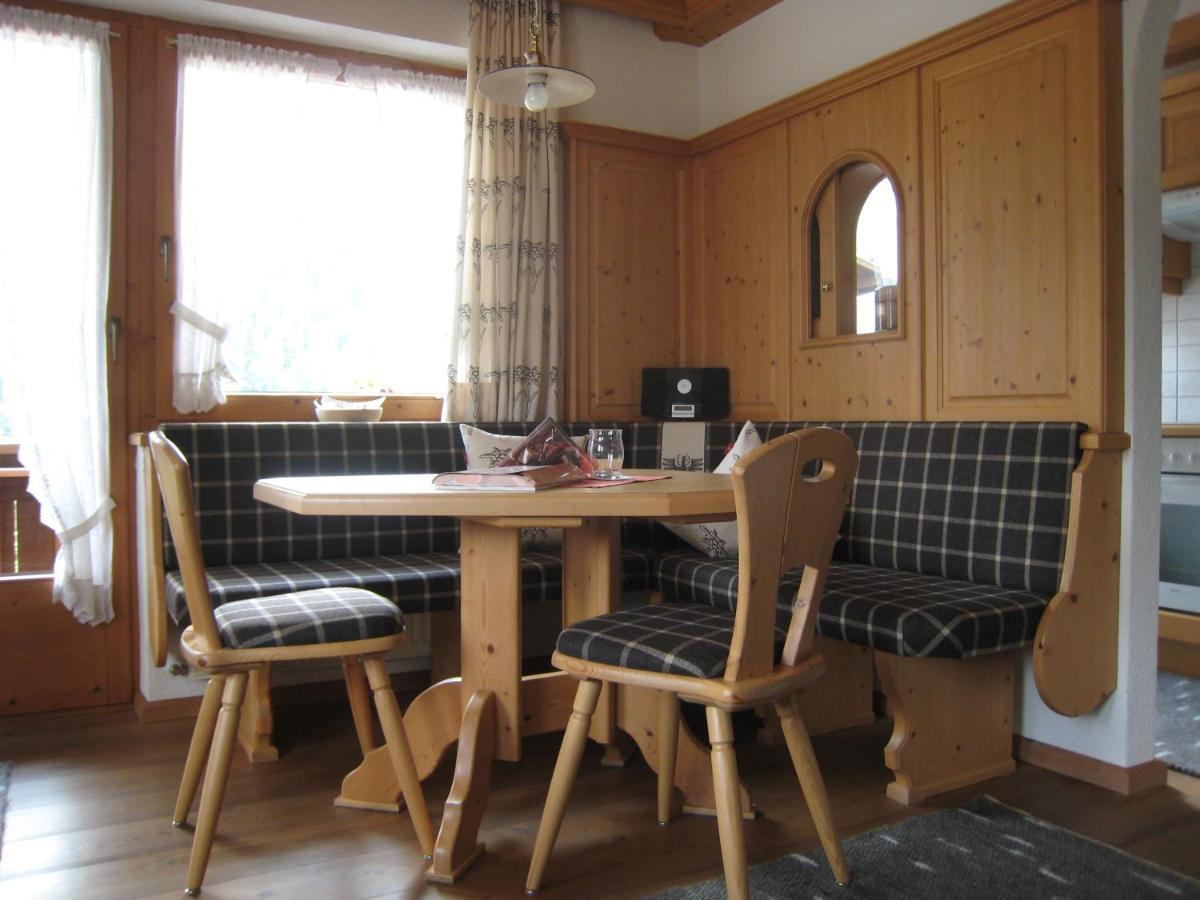 Appartements Familie Eberharter フィンケンベルク エクステリア 写真